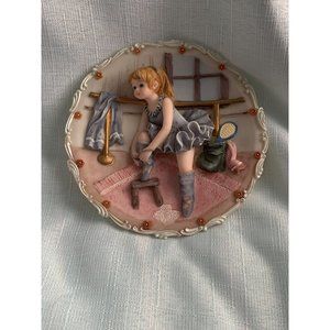 Turtle King Corp Ballet Dancer Decorative Plate